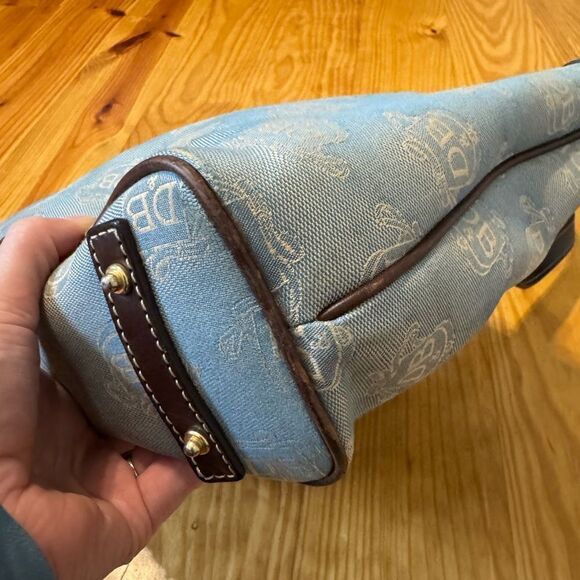 Dooney & Bourke East West Canvas / Leather Trim Donegal Crest Tote Shoulder Bag - Picture 9 of 16